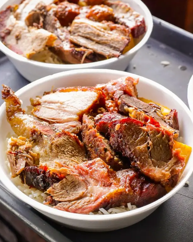 2 Marmitex Pequena Com Churrasco Misto